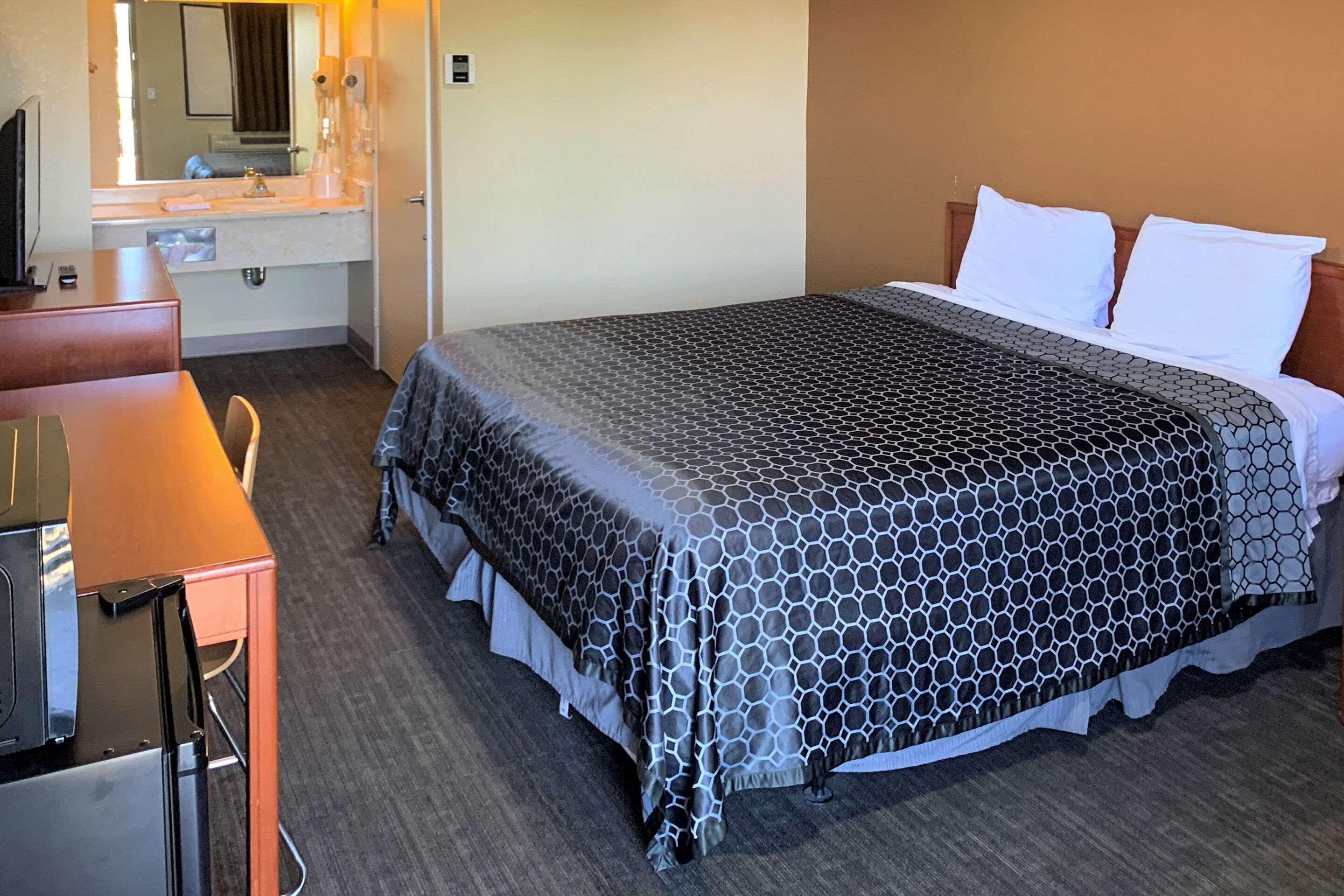 Rodeway Inn Sacramento-University Area المظهر الخارجي الصورة