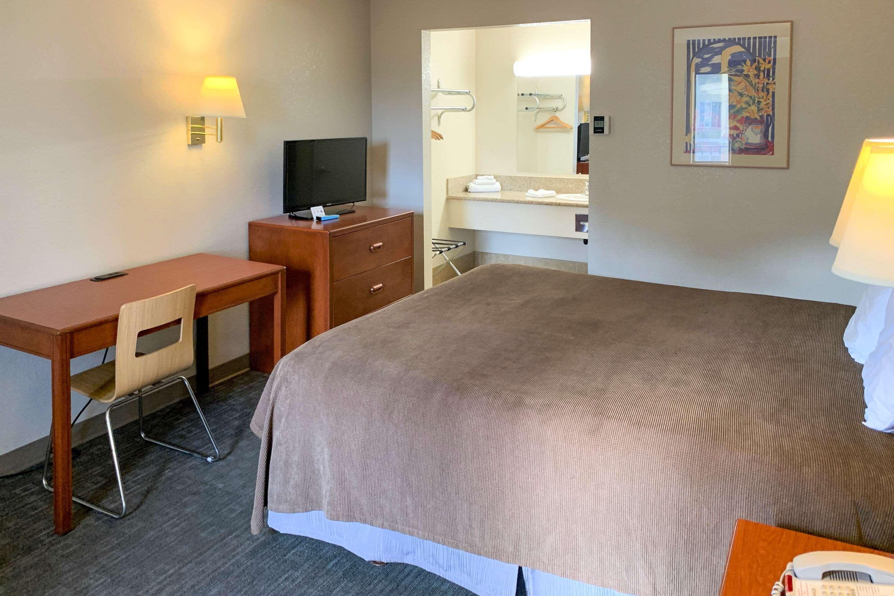 Rodeway Inn Sacramento-University Area المظهر الخارجي الصورة